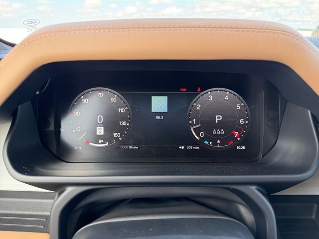 New 2026 Woolstone Green Land Rover S image 14
