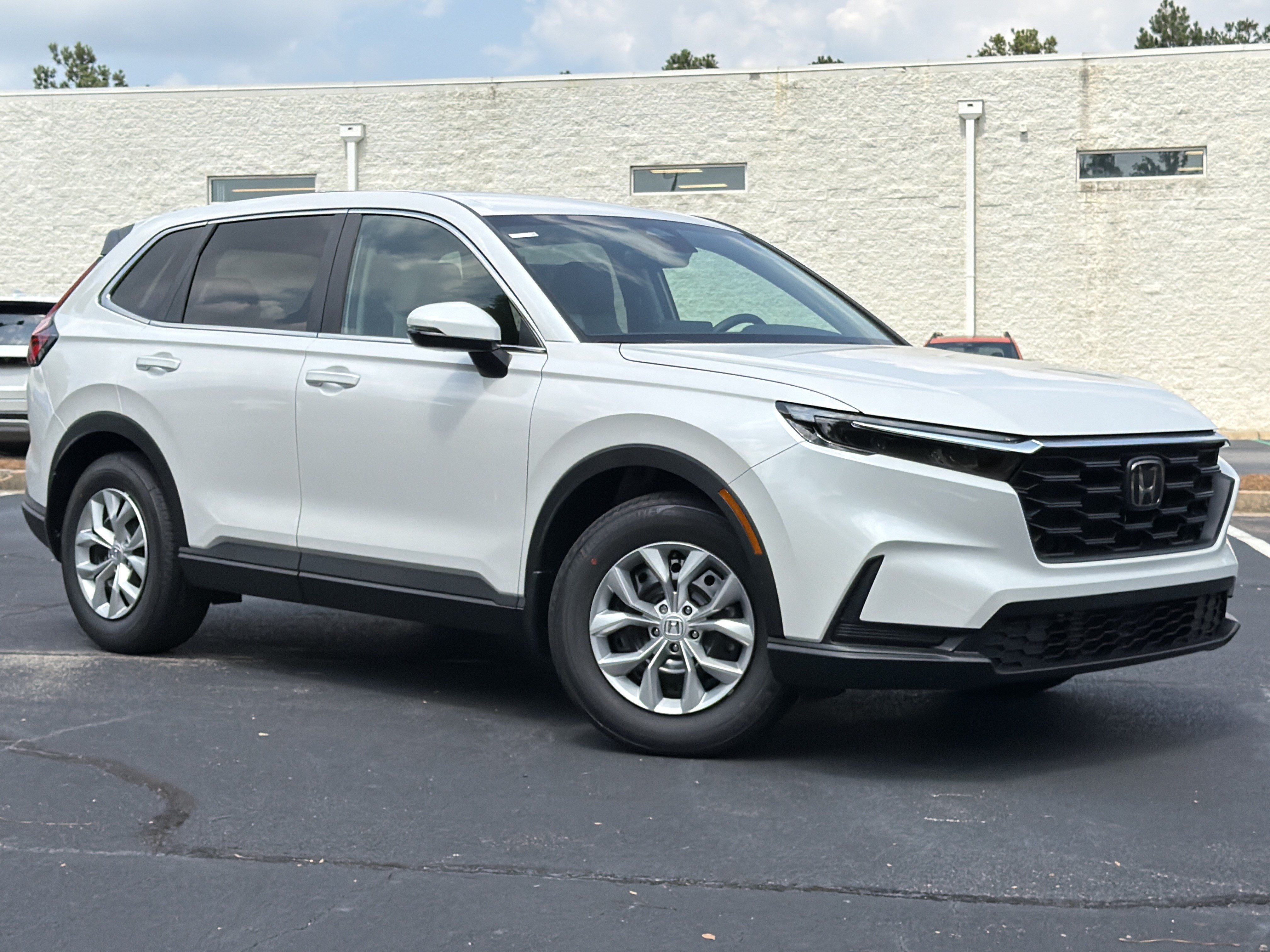 New 2026 Platinum White Pearl Honda LX image 2