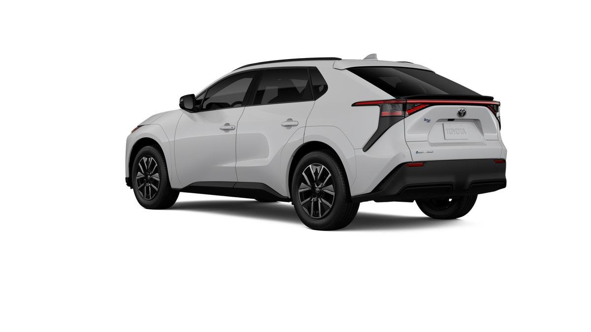 New 2026 Wind Chill Pearl <sup>1</sup> Toyota  XLE image 43