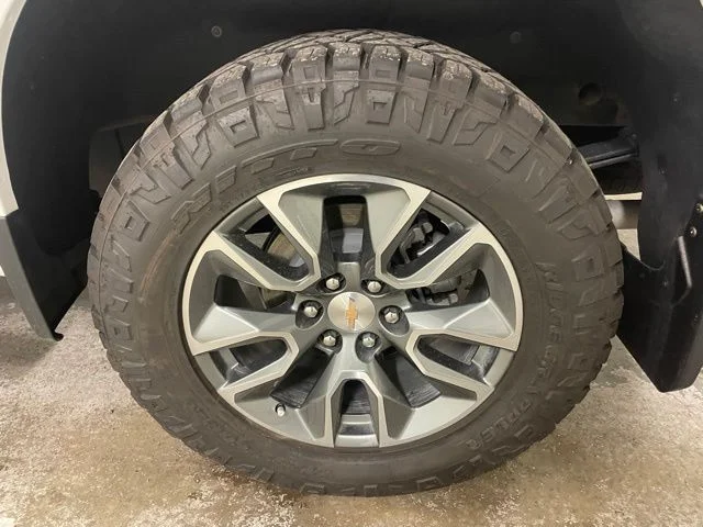 Used 2026  Chevrolet LT image 10