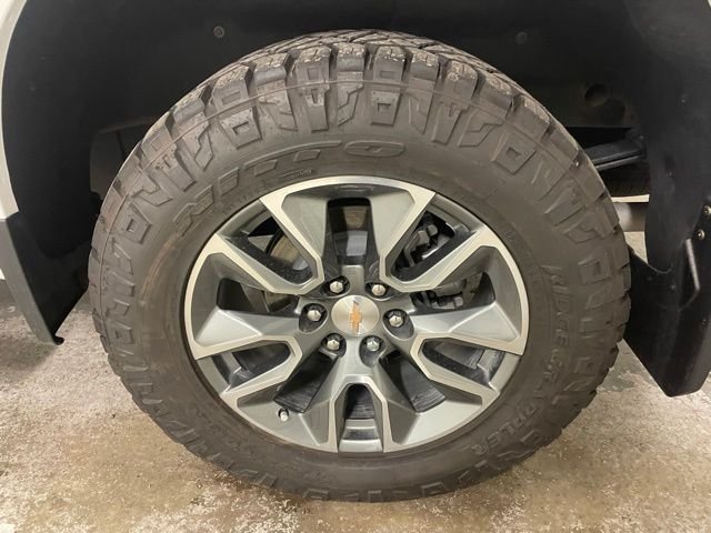 Used 2026  Chevrolet LT image 10