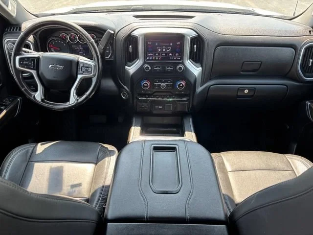Used 2020 SUMMIT WHITE Chevrolet RST image 11
