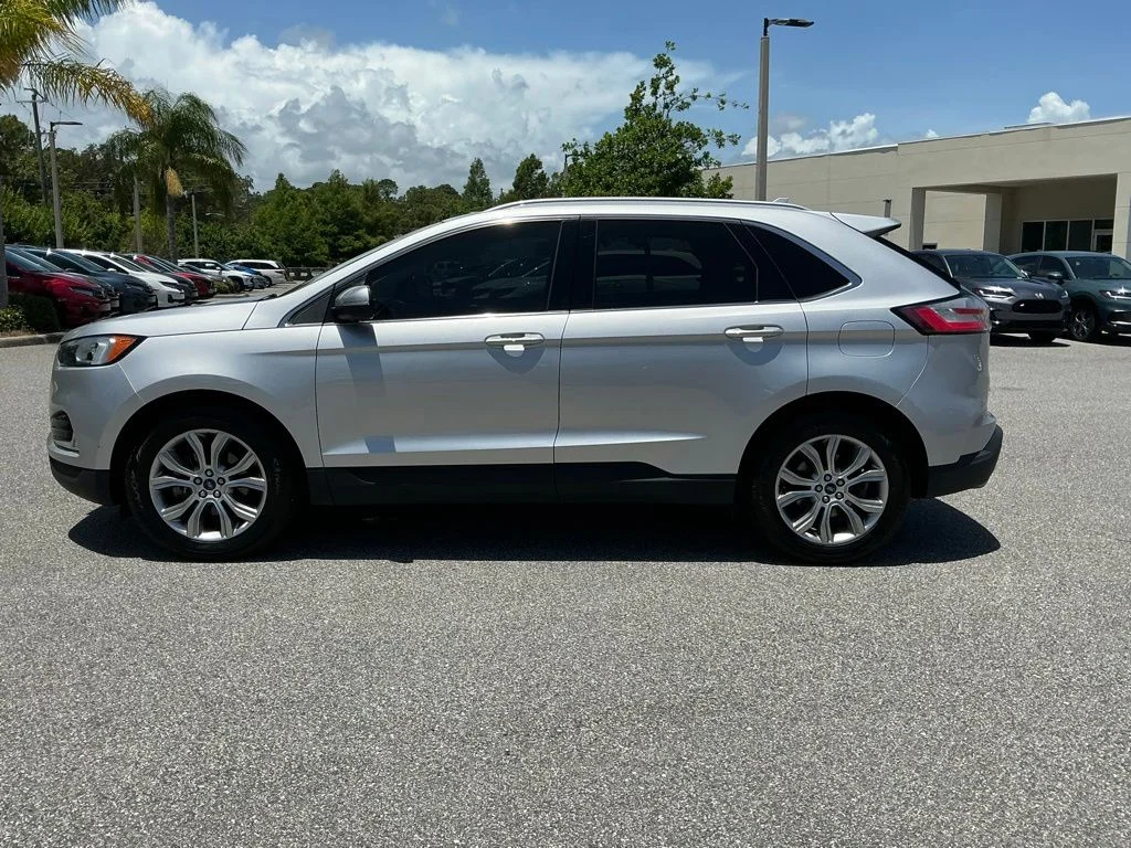 Used 2019 Silver Ford Titanium image 3