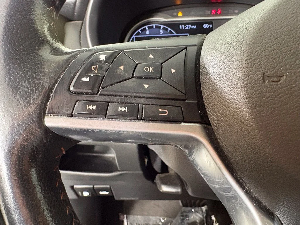 Used 2020 Gray Nissan SR image 28