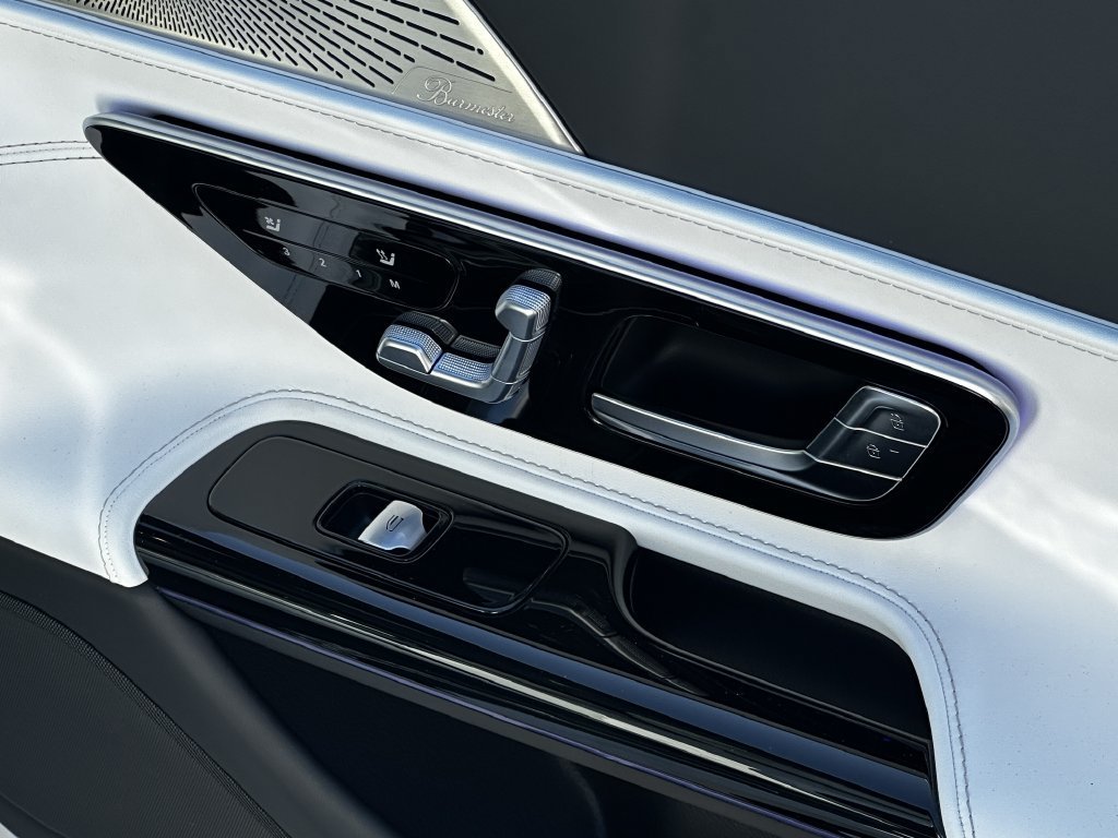 New 2026 MANUFAKTUR Moonlight White Metallic Mercedes-Benz AMG® GT 43 image 50