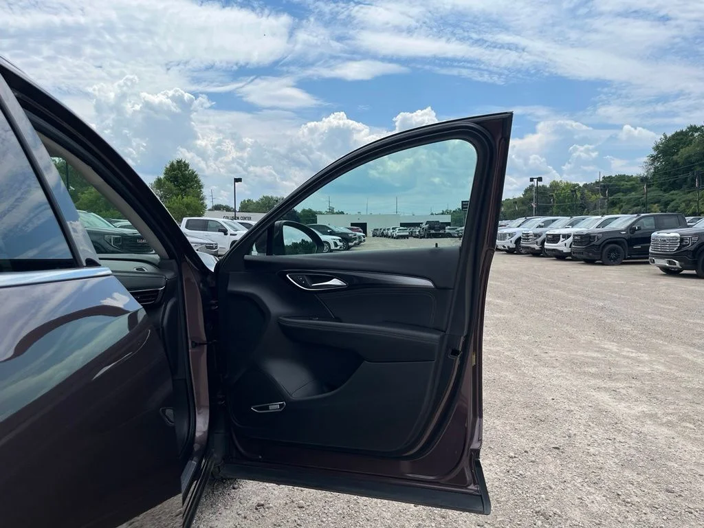 Used 2024 Amethyst Metallic Buick Preferred image 33