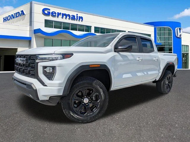 2023 GMC Canyon 2WD Elevation Crew Cab Short Box's photo