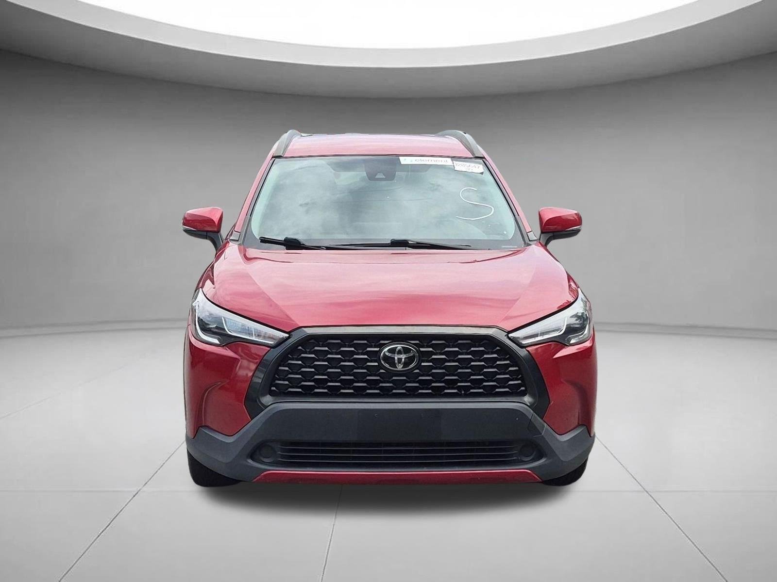 Used 2022 Barcelona Red Metallic Toyota LE image 8