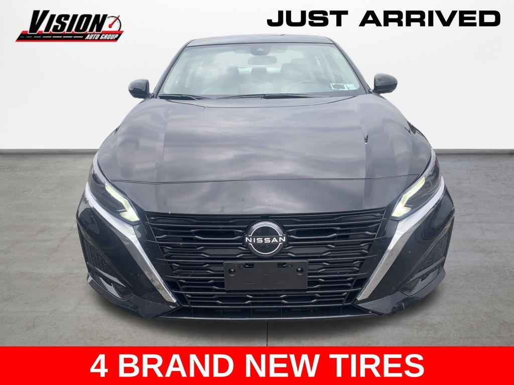 Used 2024 Black Nissan 2.5 SL image 5