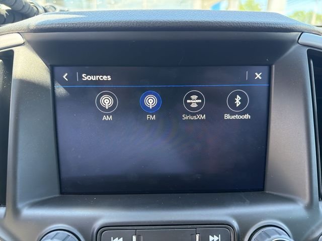 Used 2024 Silver GMC AT4 image 18