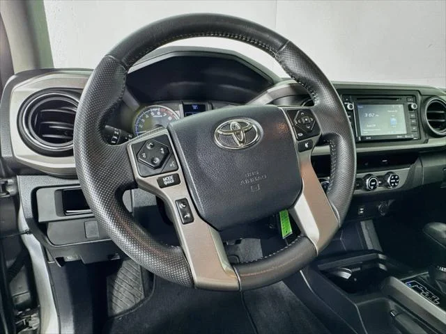Certified Used 2017 SILVER ME Toyota  image 10