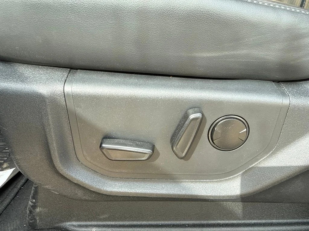 Used 2024 Gray Metallic Ford XLT image 16