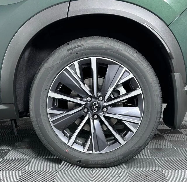 New 2027  INFINITI LUXE image 11