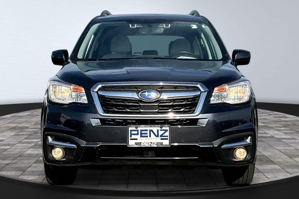 Used 2018 Subaru Forester Premium with VIN JF2SJAGC9JH592059 for sale in Rochester, Minnesota