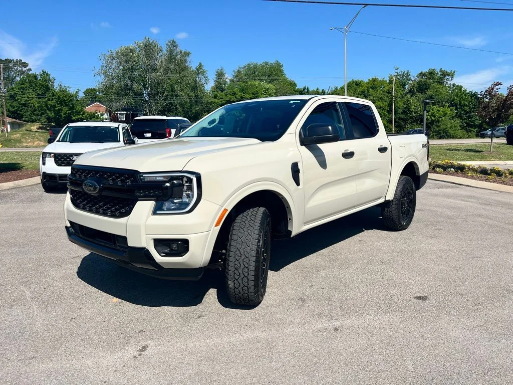 New 2026 Beige Ford XLT image 3