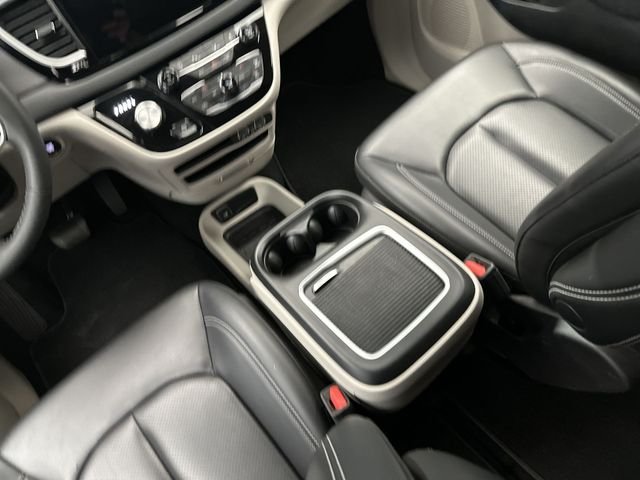 Used 2023 Gray Chrysler Touring L image 25