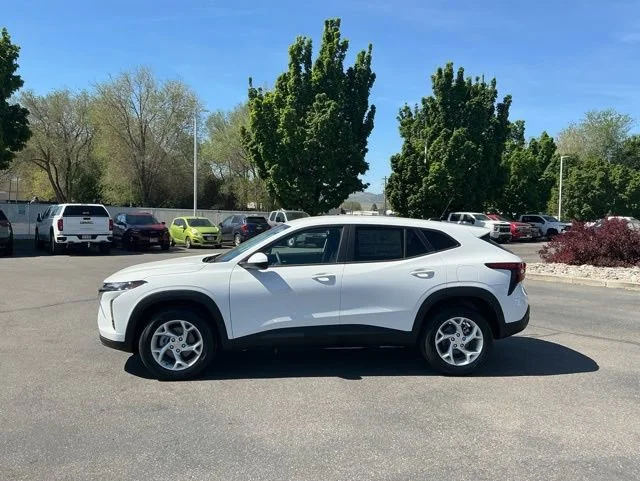 New 2026 Summit White Chevrolet LS image 6