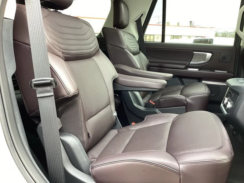New 2026 Glacier Gray Metallic Tri-Coat Ford Platinum® image 20