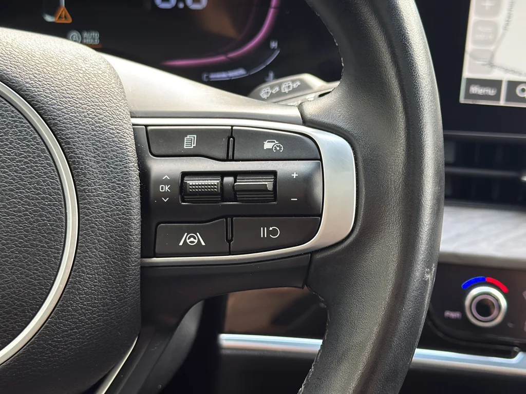 Used 2023 Blue Kia X-Line image 18