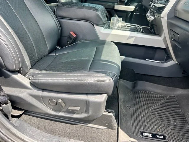 Used 2022 Black Ford Lariat image 31