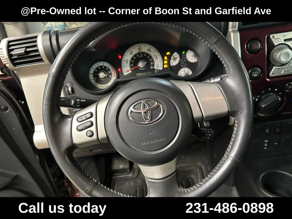 Used 2007 Red Toyota Base image 20