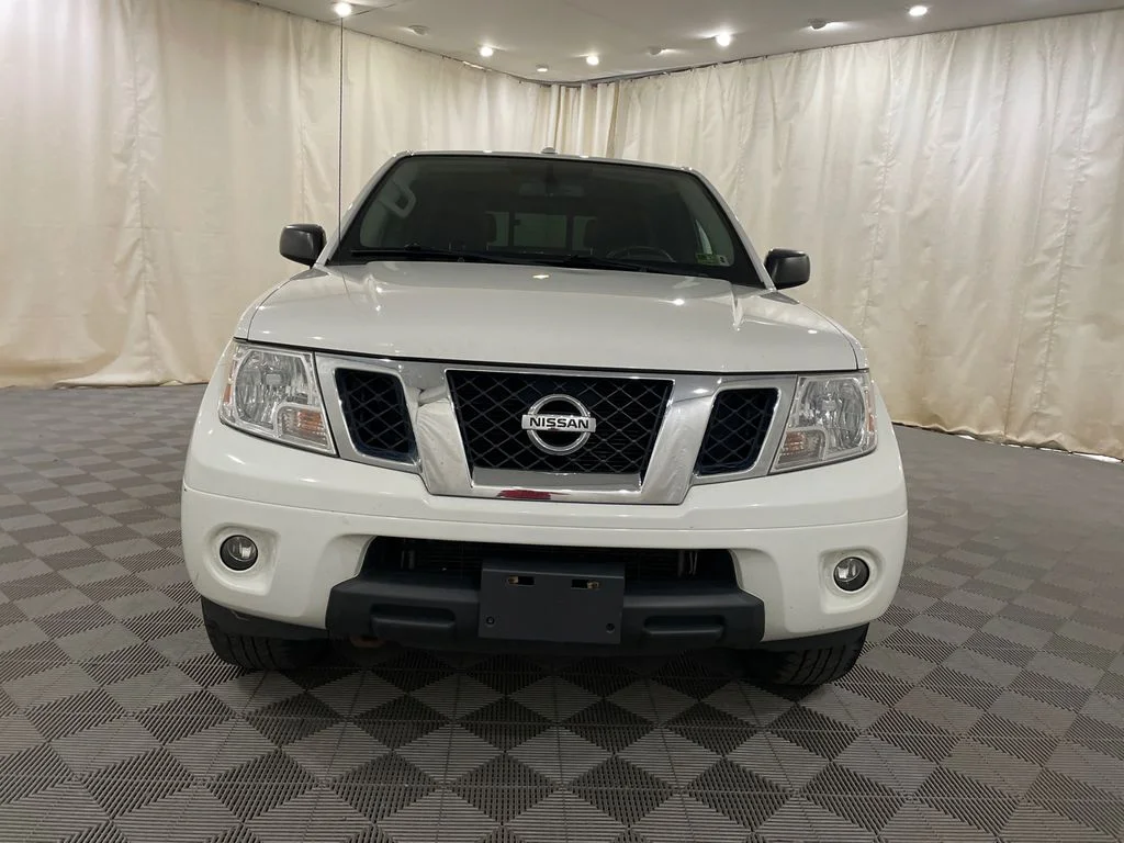 Used 2018 Nissan Frontier SV with VIN 1N6AD0CW5JN765957 for sale in Clarksburg, WV