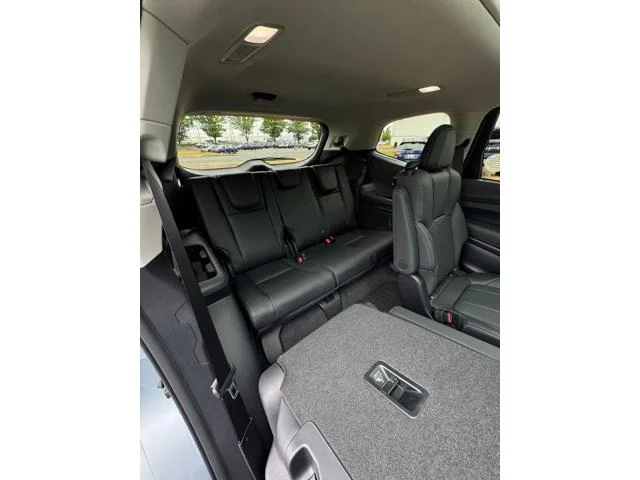 New 2026 ICE SILVER METALLIC Subaru Limited 7-Passenger image 28