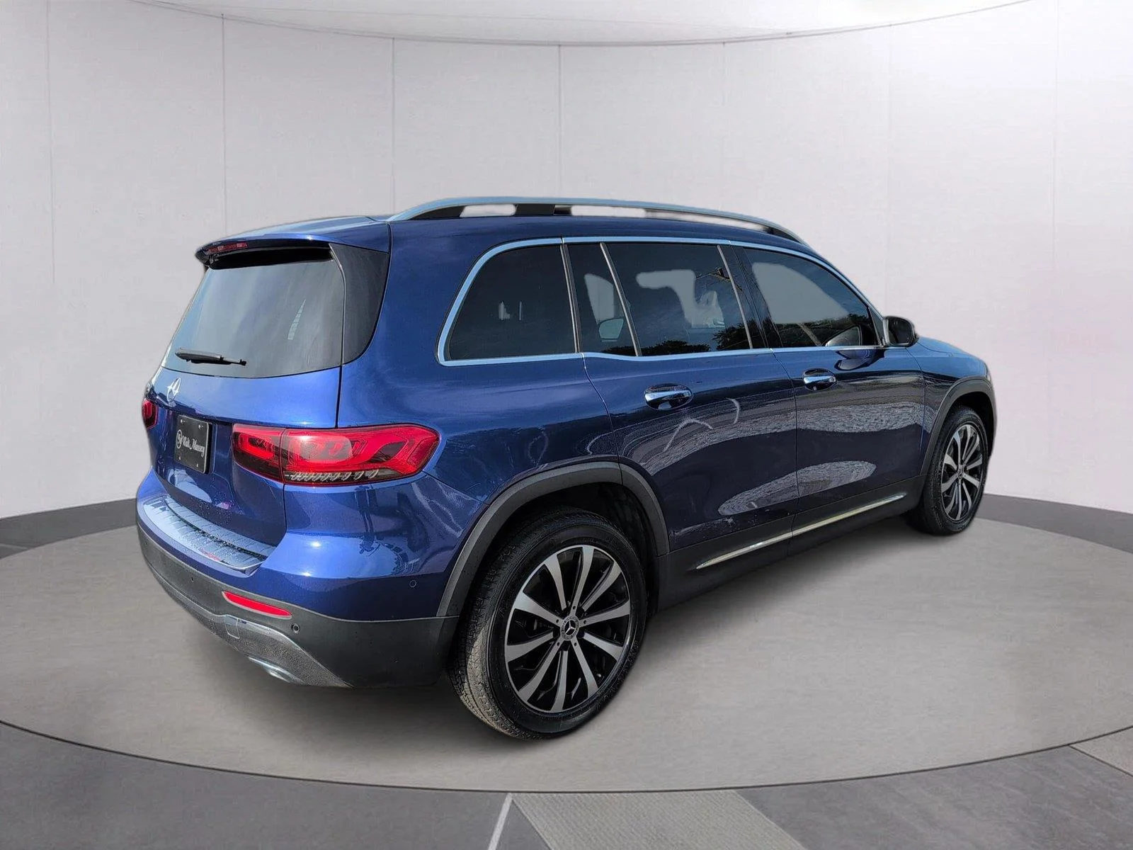 Used 2021 Galaxy Blue Metallic Mercedes-Benz GLB 250 image 7