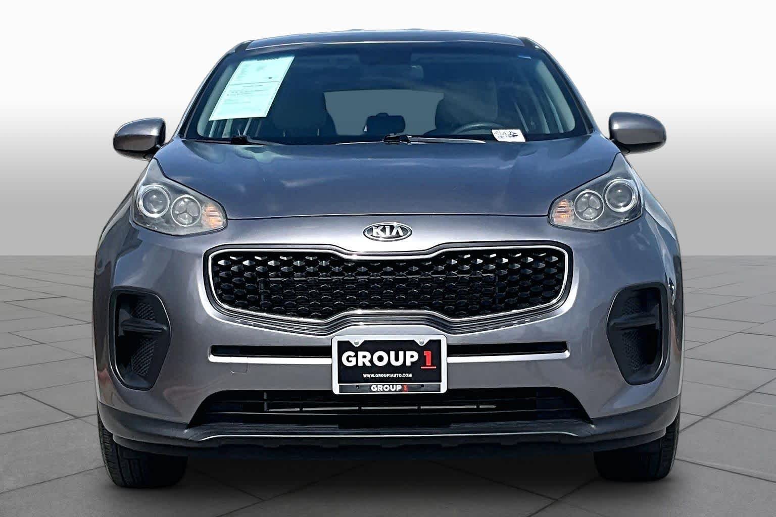 Used 2017 Mineral Silver Kia LX image 4