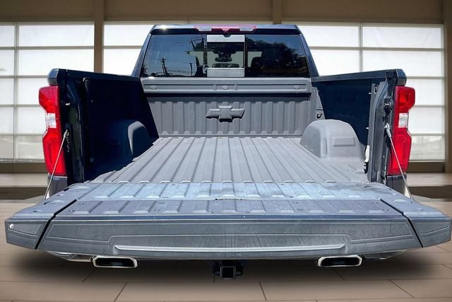 Used 2024 Gray Chevrolet RST image 18