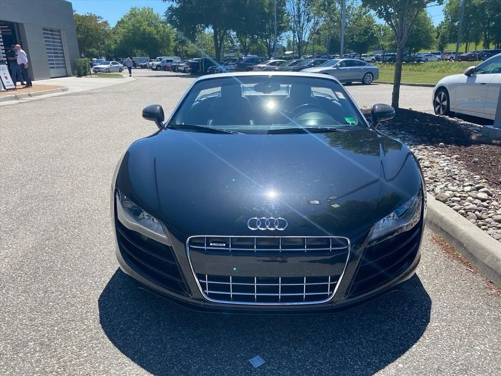 Used 2011 Phantom Black Pearl Audi 5.2L image 24