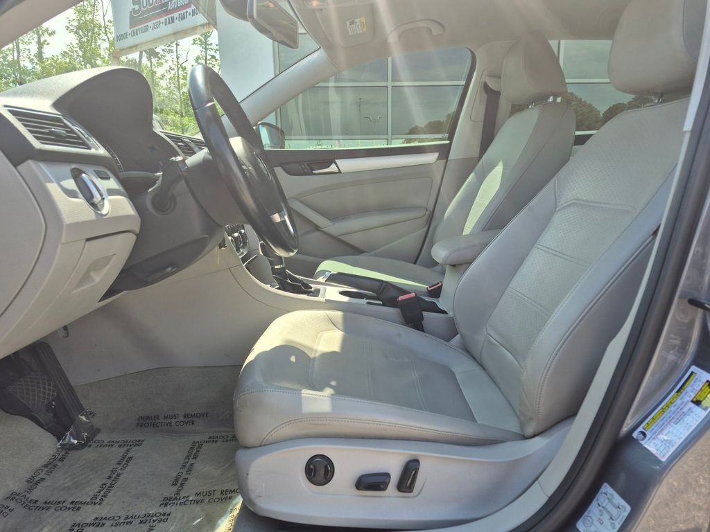 Used 2013 Volkswagen Passat SE with VIN 1VWBP7A31DC124883 for sale in Norfolk, VA