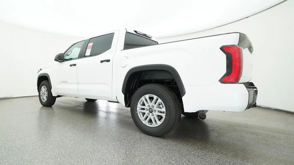 2025 Toyota Tundra SR5 - Photo 13