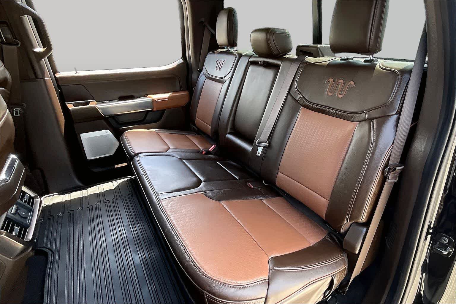 Used 2025 Agate Black/Marsh Gray Ford King Ranch image 20