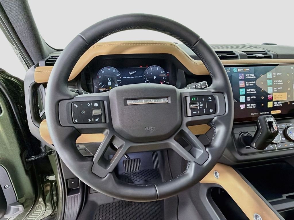 New 2026 Woolstone Green Land Rover X-Dynamic SE image 11