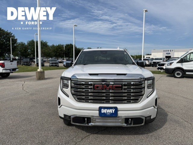Certified Used 2025 White Frost Tri-Coat GMC Denali image 2