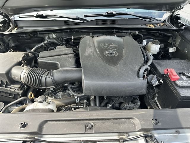 Used 2023 Silver Toyota SR image 19