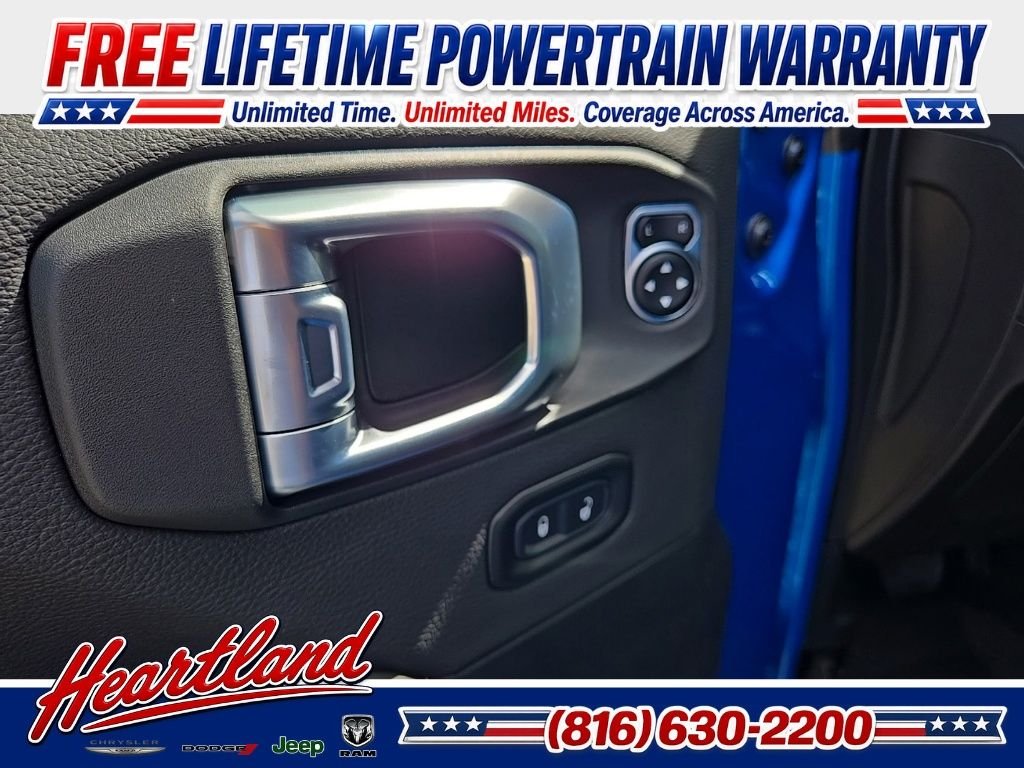 New 2026 Hydro Blue Pearl-Coat Exterior Paint Jeep Rubicon image 35