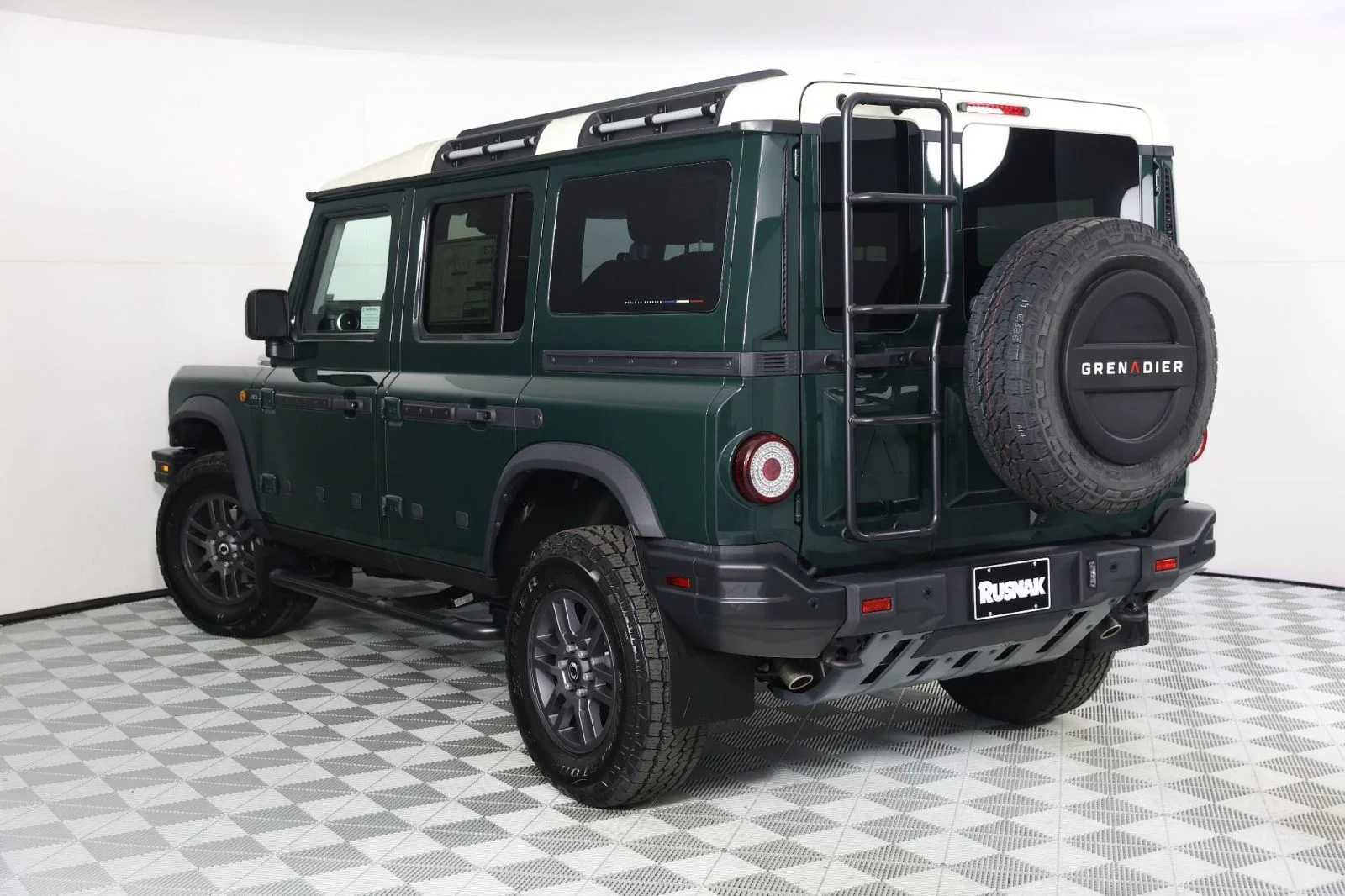 New 2026 Sela Green INEOS Fieldmaster Edition image 3