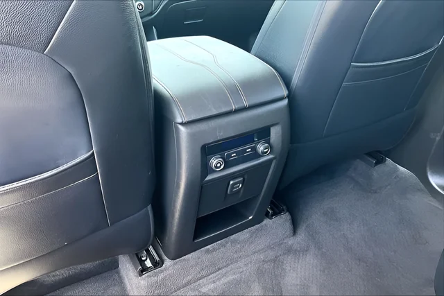Used 2020 Silver Ice Metallic Chevrolet LT image 33