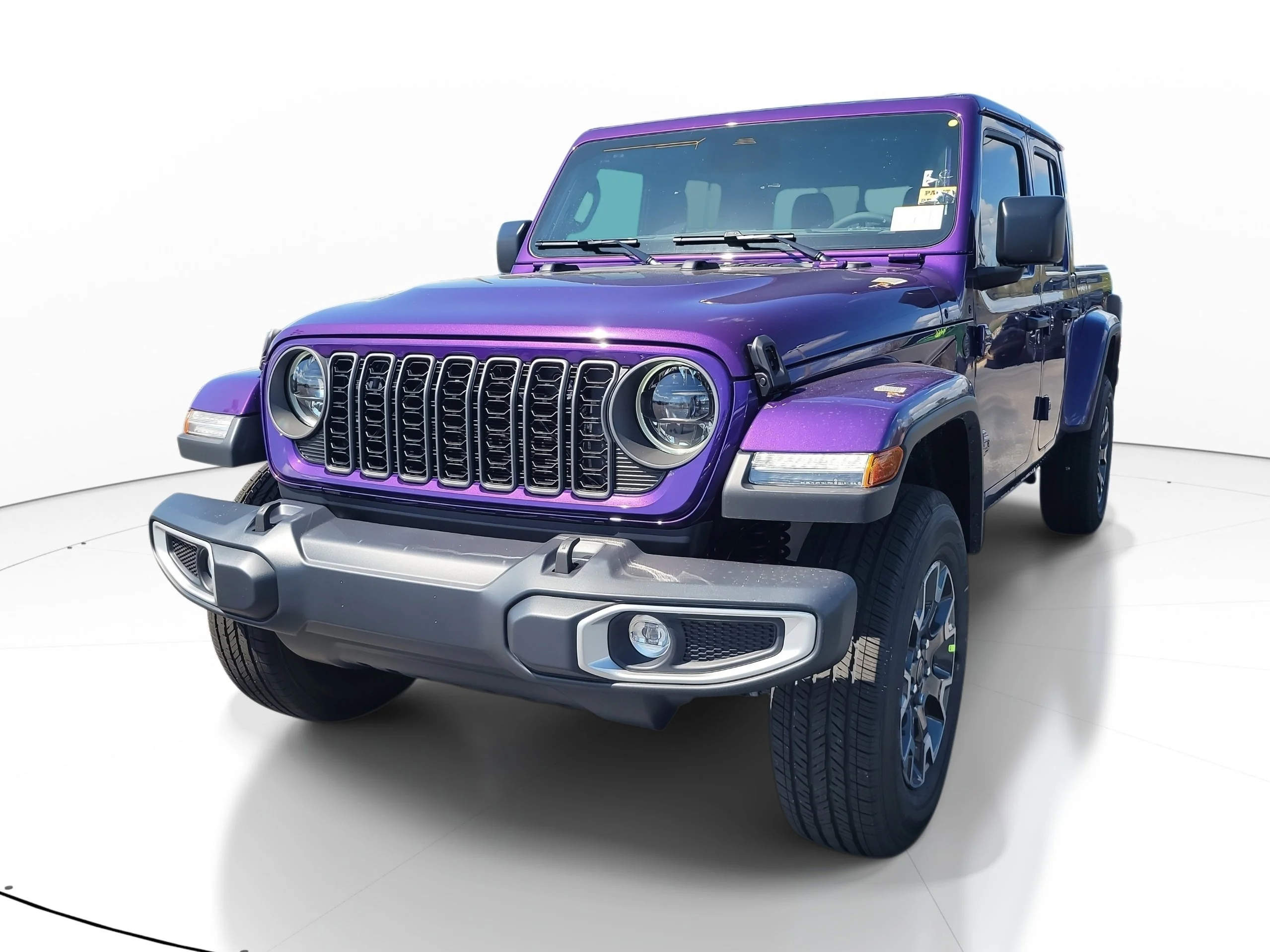 New 2026 Reign Jeep Sahara image 4