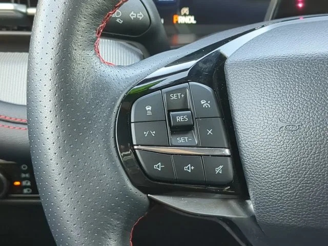 Used 2025 Gray Ford ST-Line image 30