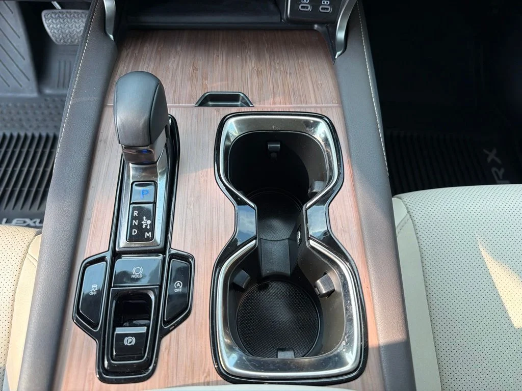 Used 2023 White Lexus 350 Premium image 19