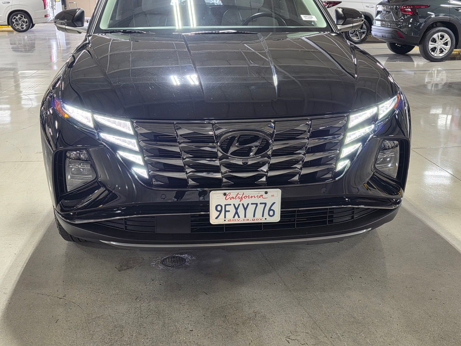 Used 2023 Phantom Black Hyundai Limited image 9