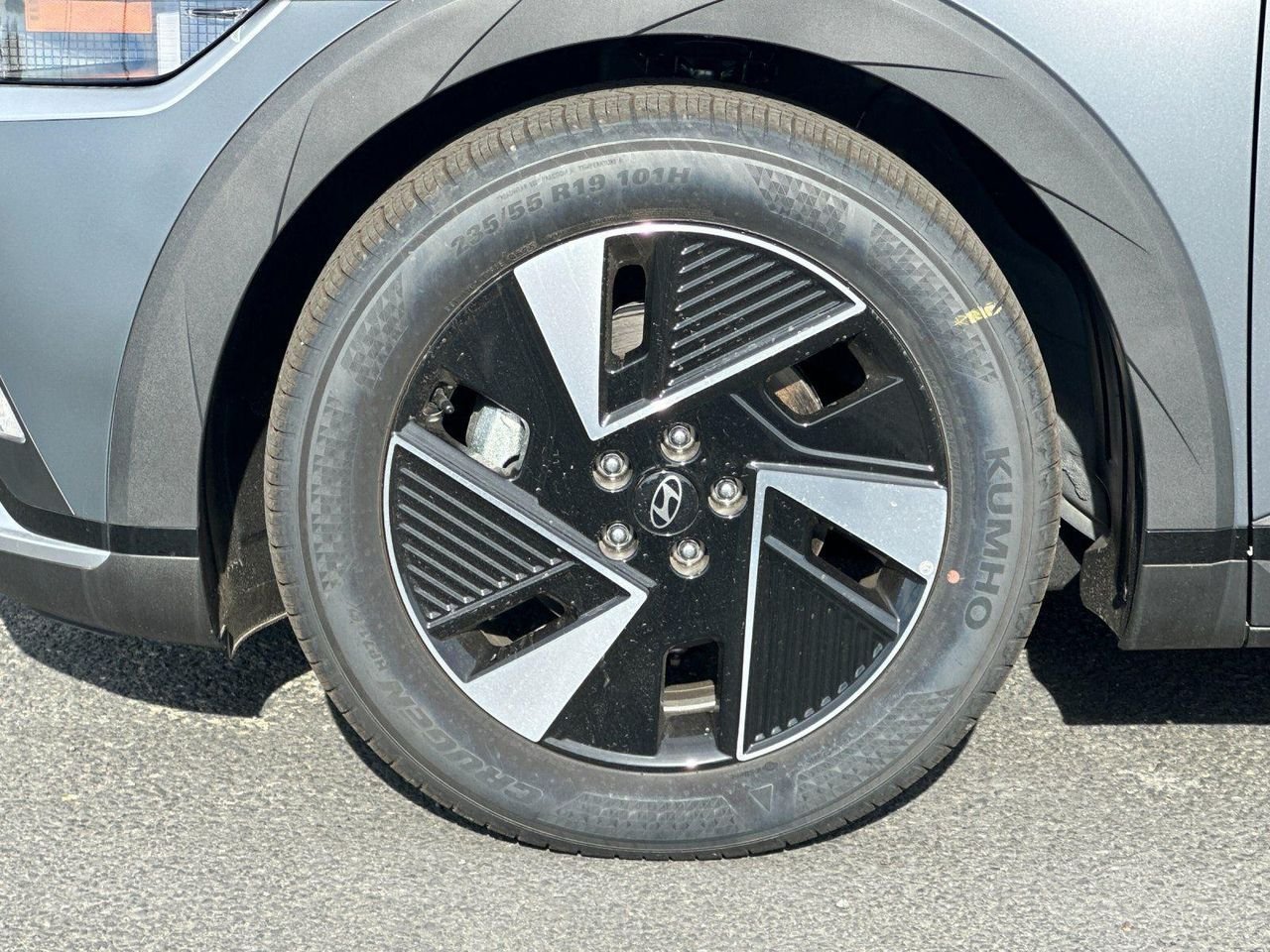 New 2026 Gray Hyundai SEL image 23