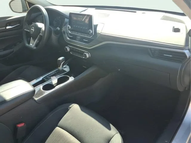 Used 2024  Nissan 2.5 SV image 23