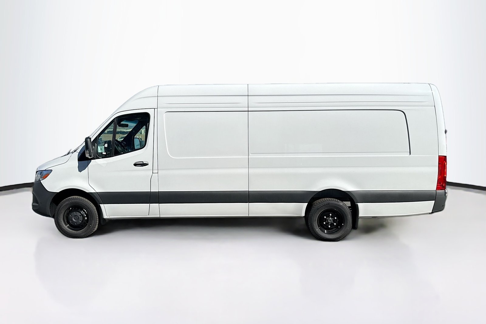 New 2026 Arctic White Mercedes-Benz  image 7