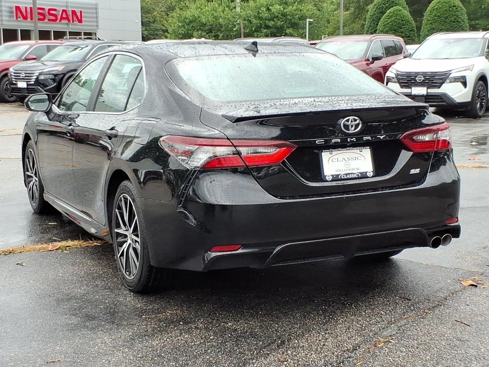 Used 2024 Midnight Black Metallic Toyota SE image 9