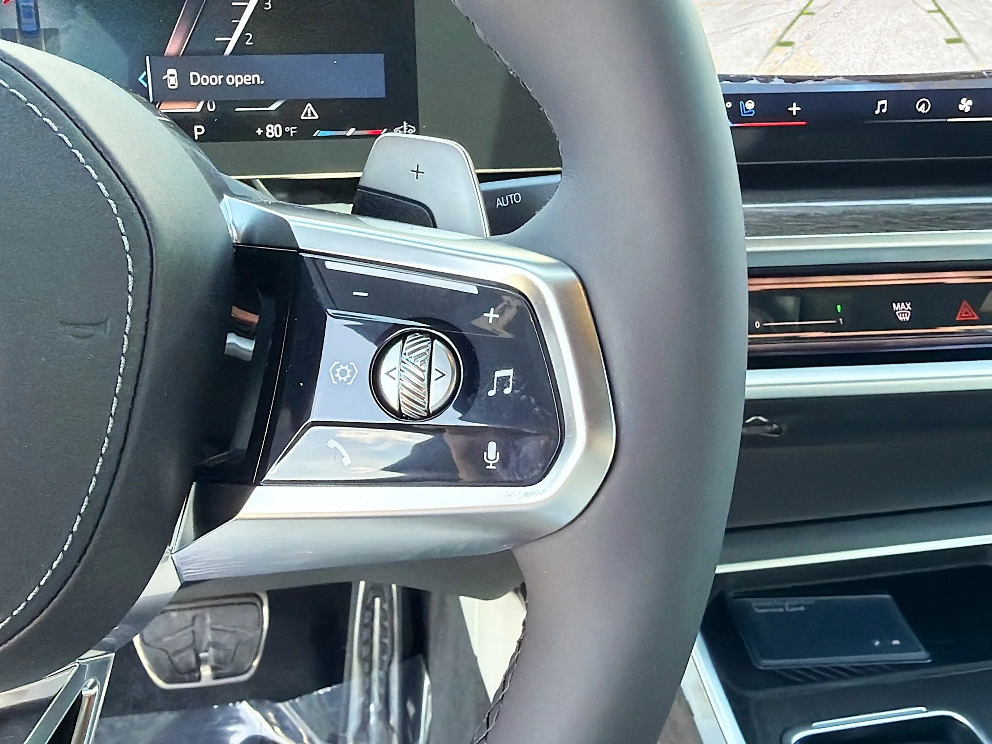 New 2026 Carbon Black Metallic BMW 740i image 37