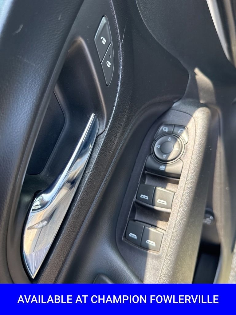 Used 2018 Silver Chevrolet LT image 25